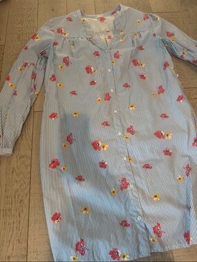 Old navy floral shirt dress
